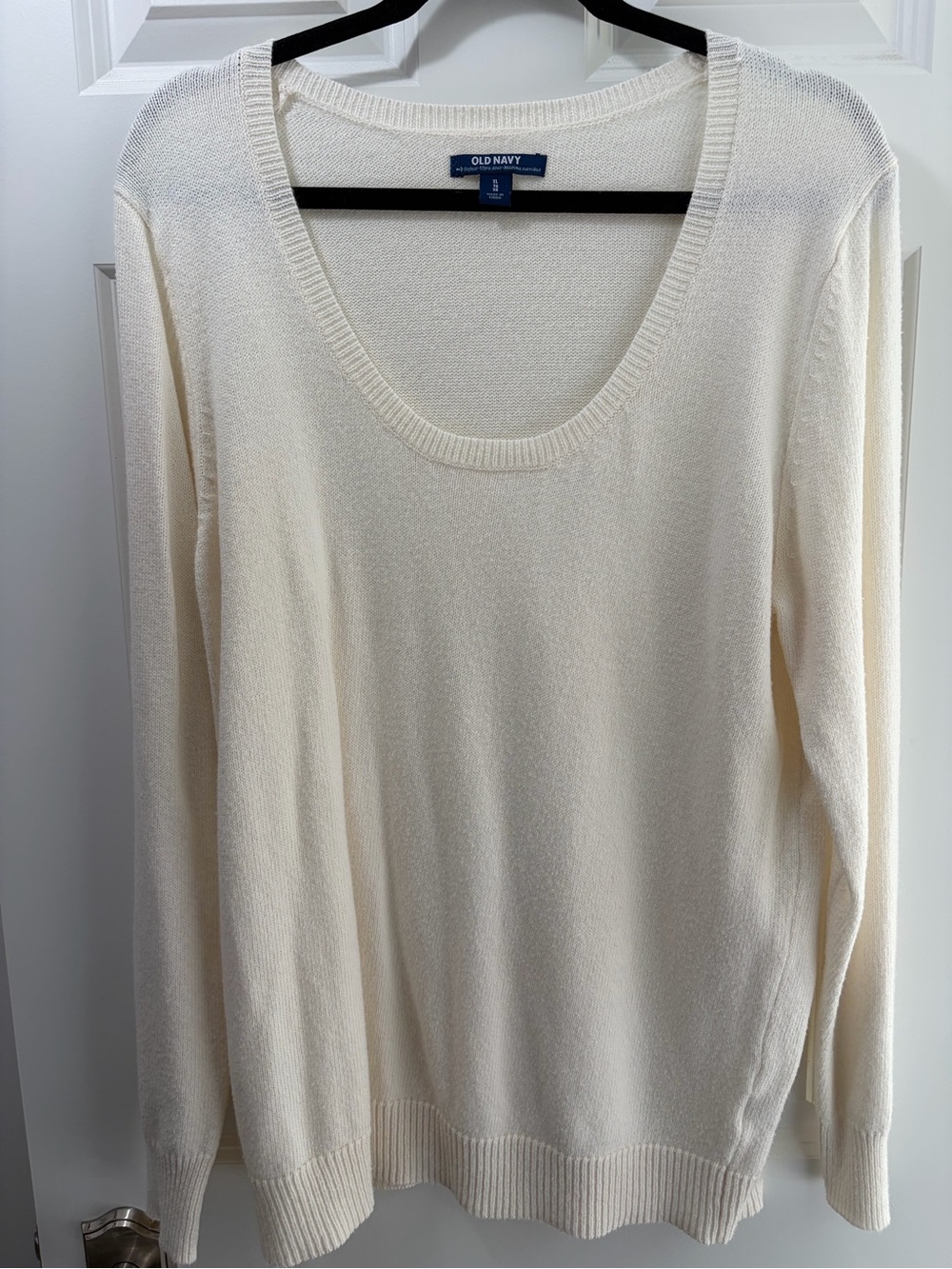 Old Navy Vintage Women's Cream Scoop Neck Sweater